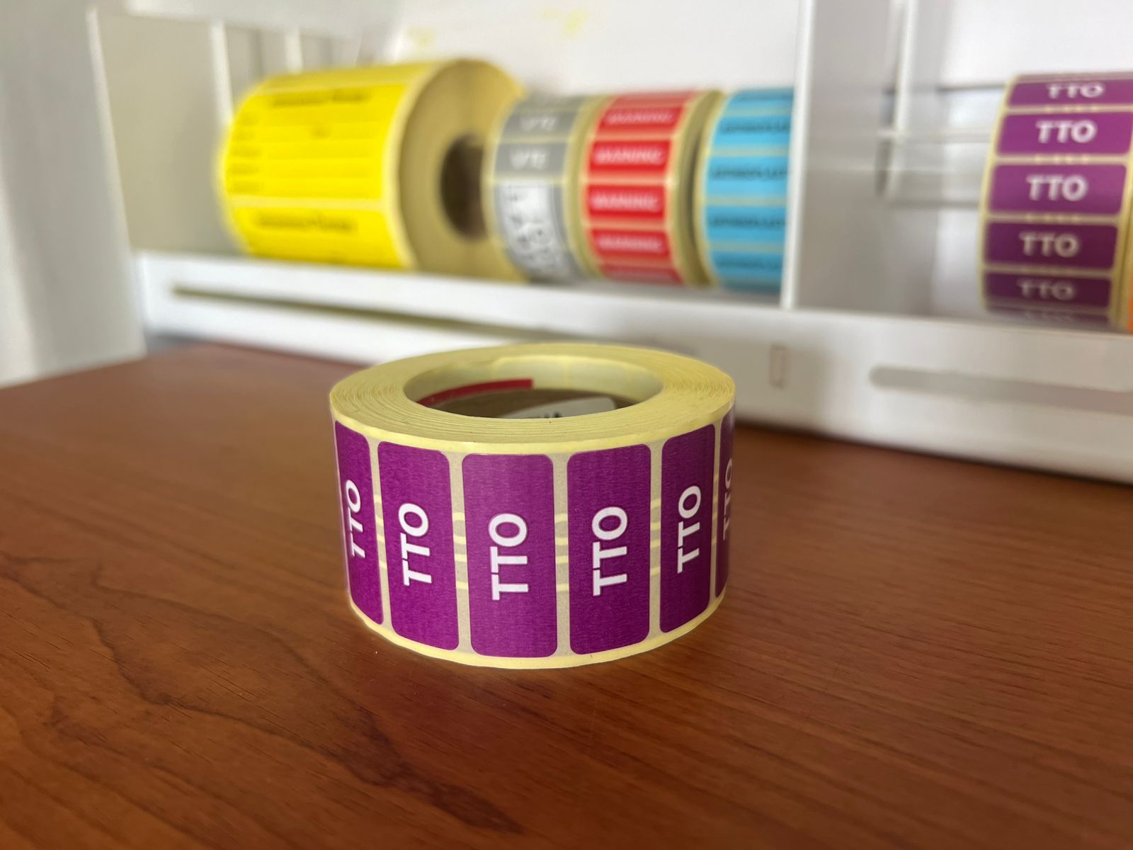 Thumbnail 4: Stickers 1000 per roll