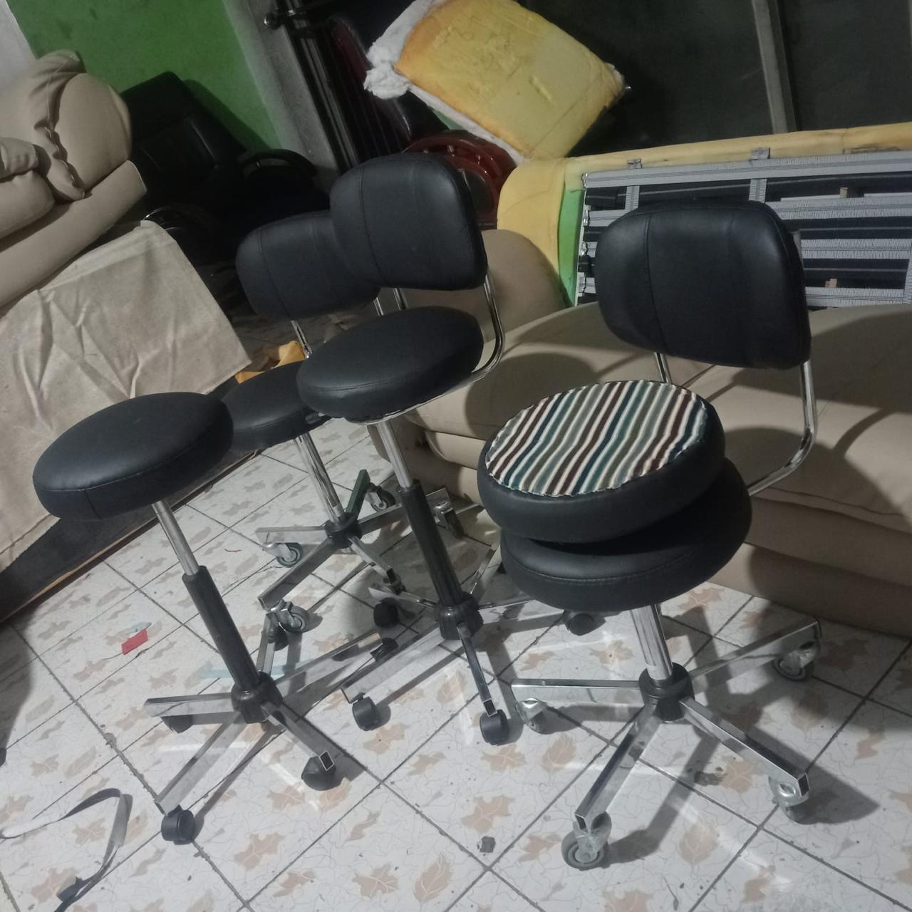 Thumbnail 3: Image for Re-upholstering of furniture